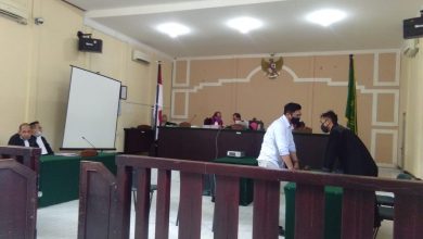 Photo of Dua Terdakwa Korupsi Dana Pemeliharaan RSUD Dabo Tak Ditahan